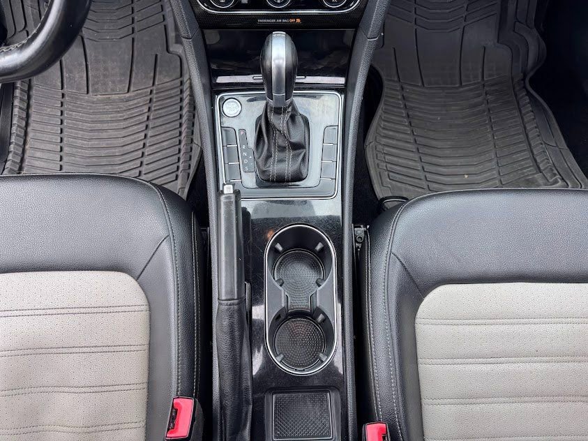 Used 2018 Volkswagen Passat 3.6 image 20