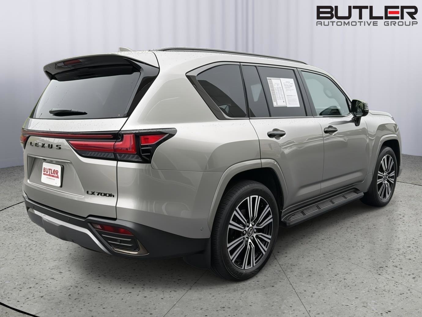 Certified 2025 Lexus LX 700h Luxury w/ Appearance Package AWD/4WD image 6