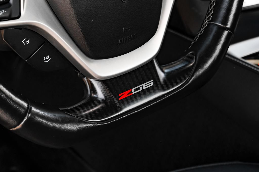 Used 2018 Chevrolet Corvette Z06 RWD image 18