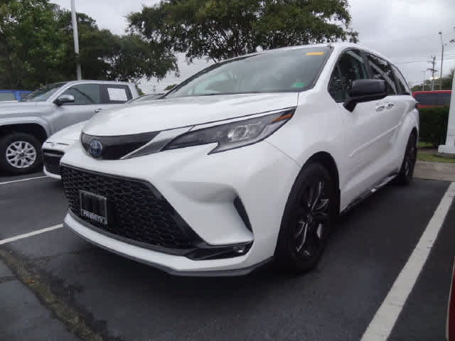 Used 2023 Toyota Sienna XSE w/ XSE Plus Package
