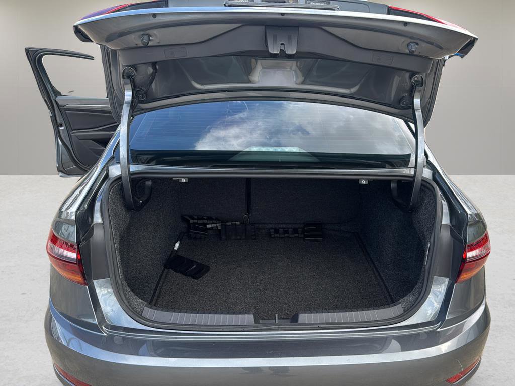 Used 2019 Volkswagen Jetta SEL image 15