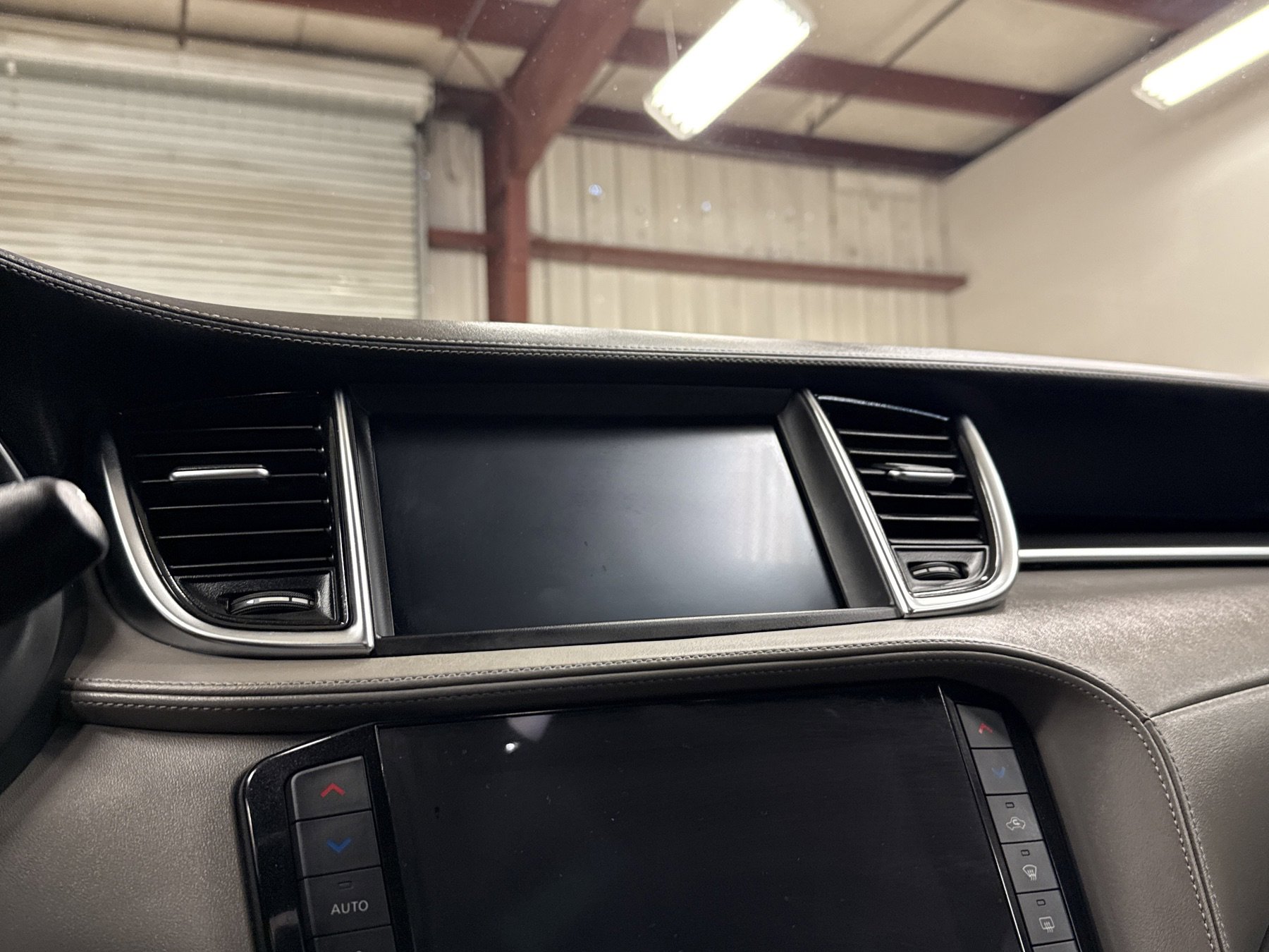 Used 2024 INFINITI QX50 Luxe image 12