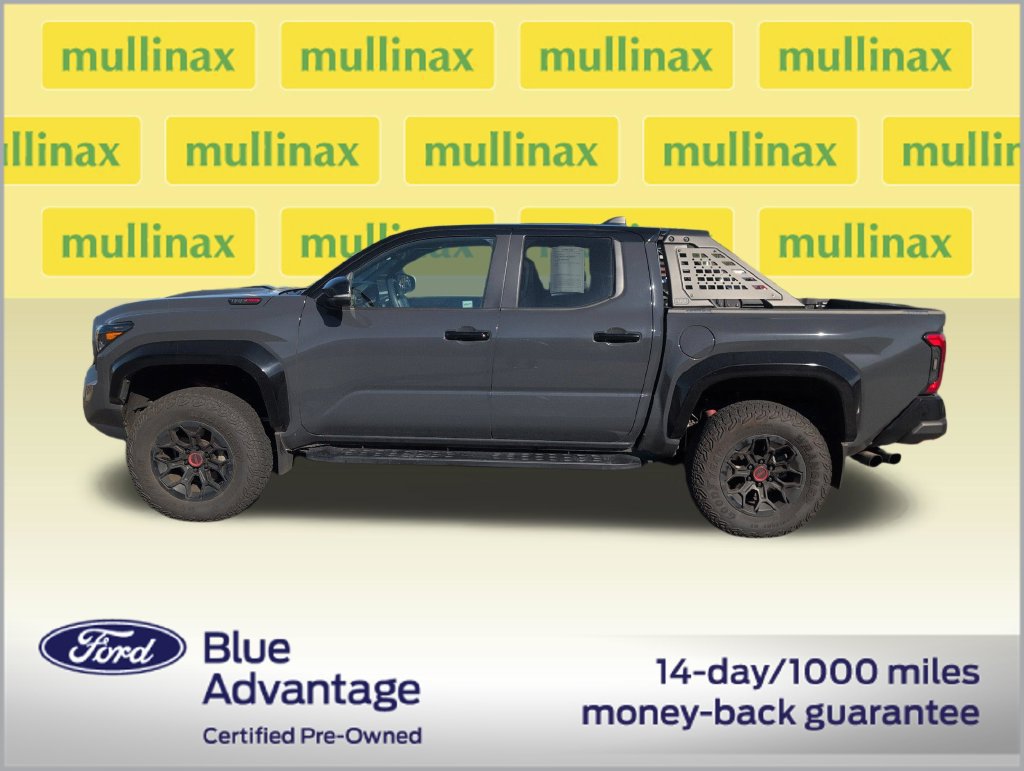 Used 2024 Toyota Tacoma TRD Pro AWD/4WD image 12