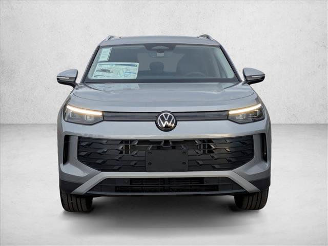 New 2025 Volkswagen Tiguan SE image 5