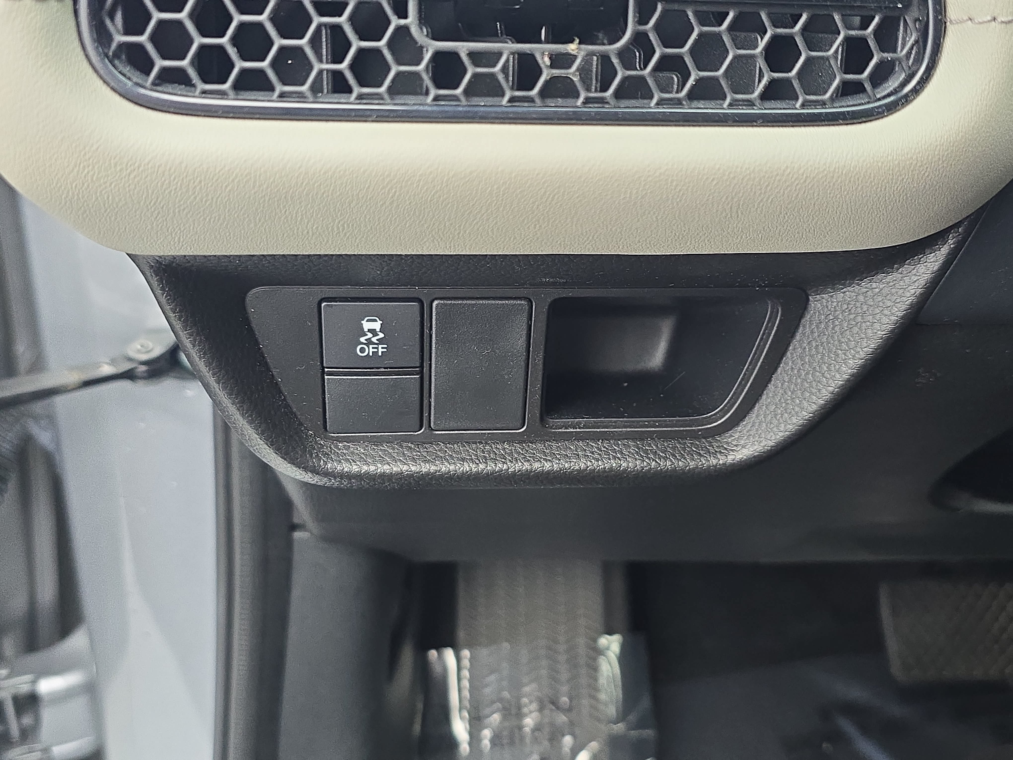 Used 2024 Honda HR-V LX image 25