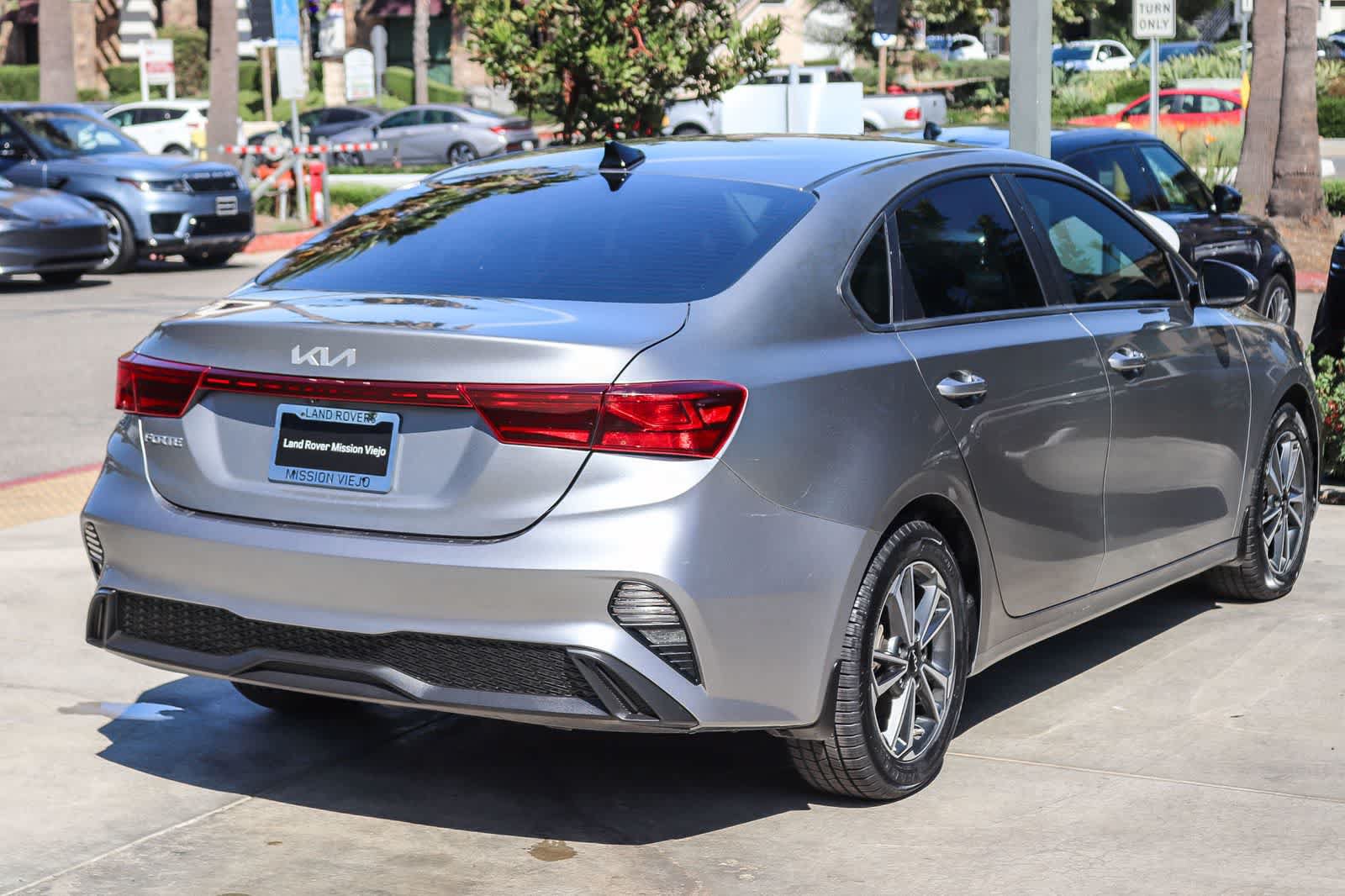 Used 2023 Kia Forte LXS FWD image 4