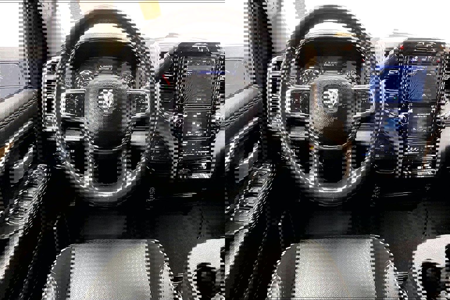 Used 2024 RAM 2500 Laramie image 4