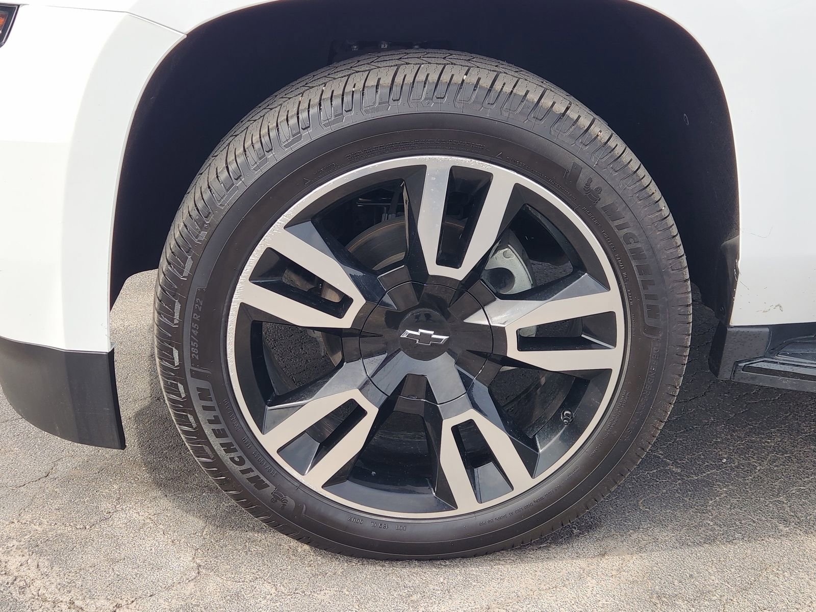 Used 2019 Chevrolet Suburban Premier image 14