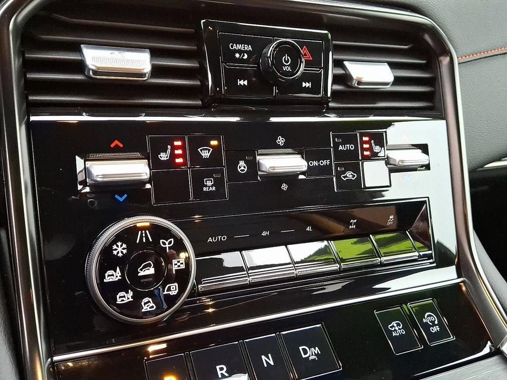 Certified 2025 Nissan Armada PRO-4X AWD/4WD image 18