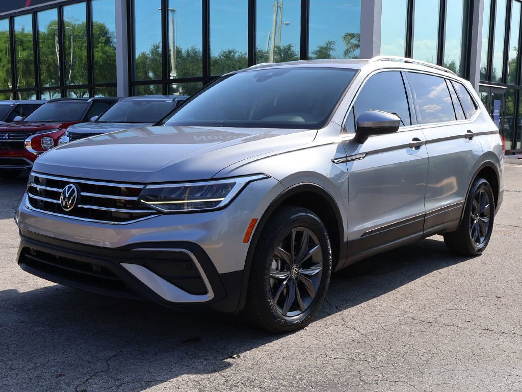 Used 2023 Volkswagen Tiguan SE FWD image 6