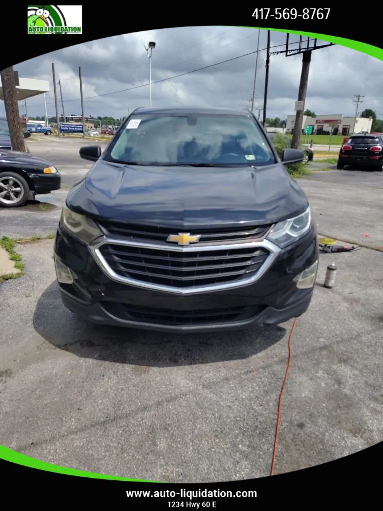 Used 2019 Chevrolet Equinox LS w/ LPO, Cargo Package FWD image 1