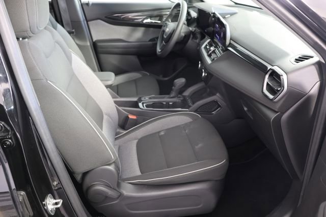 Used 2024 Chevrolet TrailBlazer LT image 21