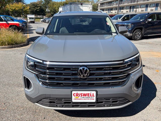 Used 2025 Volkswagen Atlas SEL AWD/4WD image 9