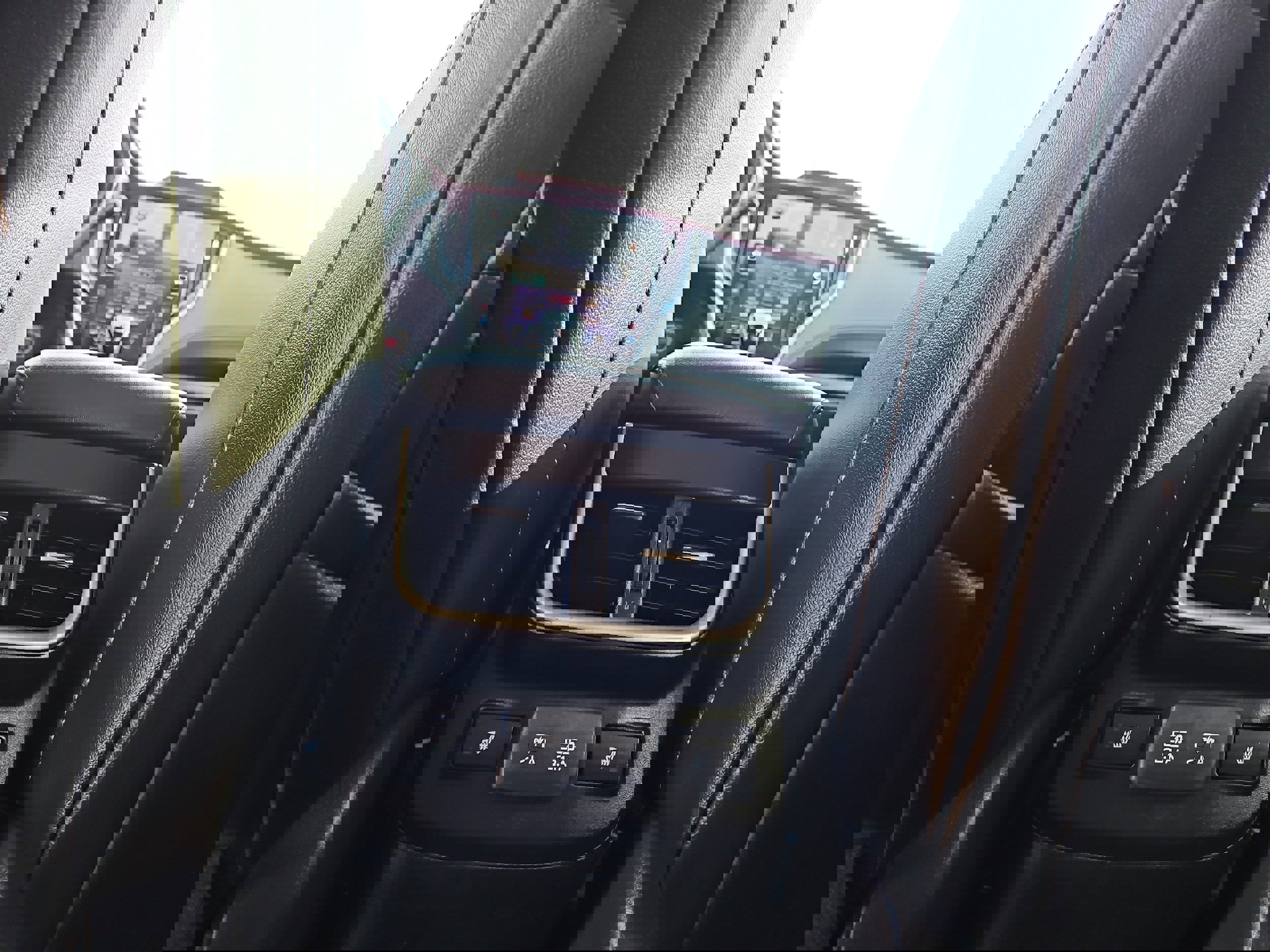 Used 2021 Subaru Outback Limited image 22