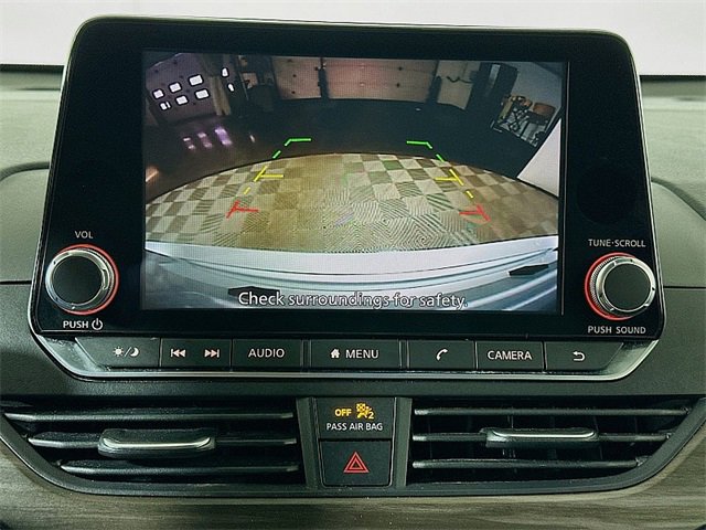 Used 2024 Nissan Altima 2.5 SV image 15