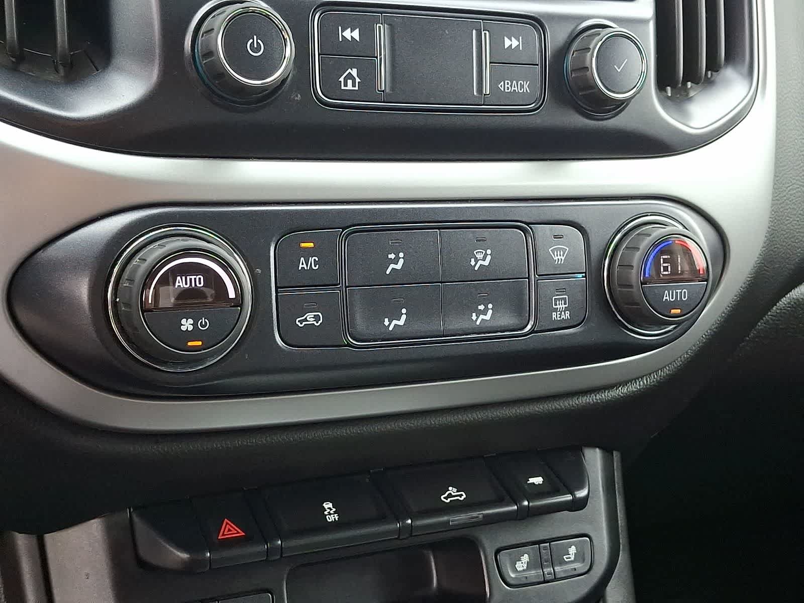 Used 2019 Chevrolet Colorado LT w/ Colorado RST Special Edition AWD/4WD image 18