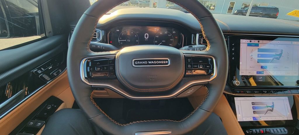 Used 2025 Jeep Grand Wagoneer Series III w/ Rear Seat Video Group 1 AWD/4WD image 19