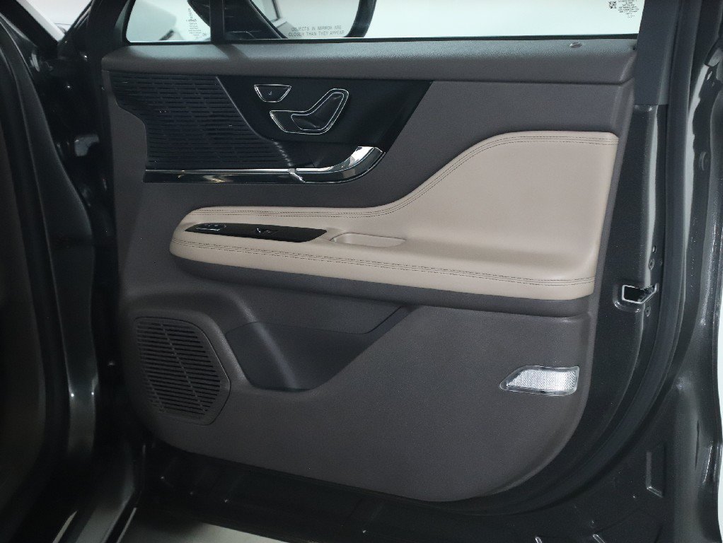 Used 2020 Lincoln Corsair AWD w/ Equipment Group 101A image 32