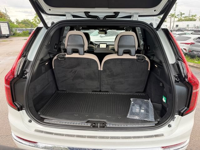 Certified 2026 Volvo XC90 B6 Plus w/ Protection Package Premier AWD/4WD image 16