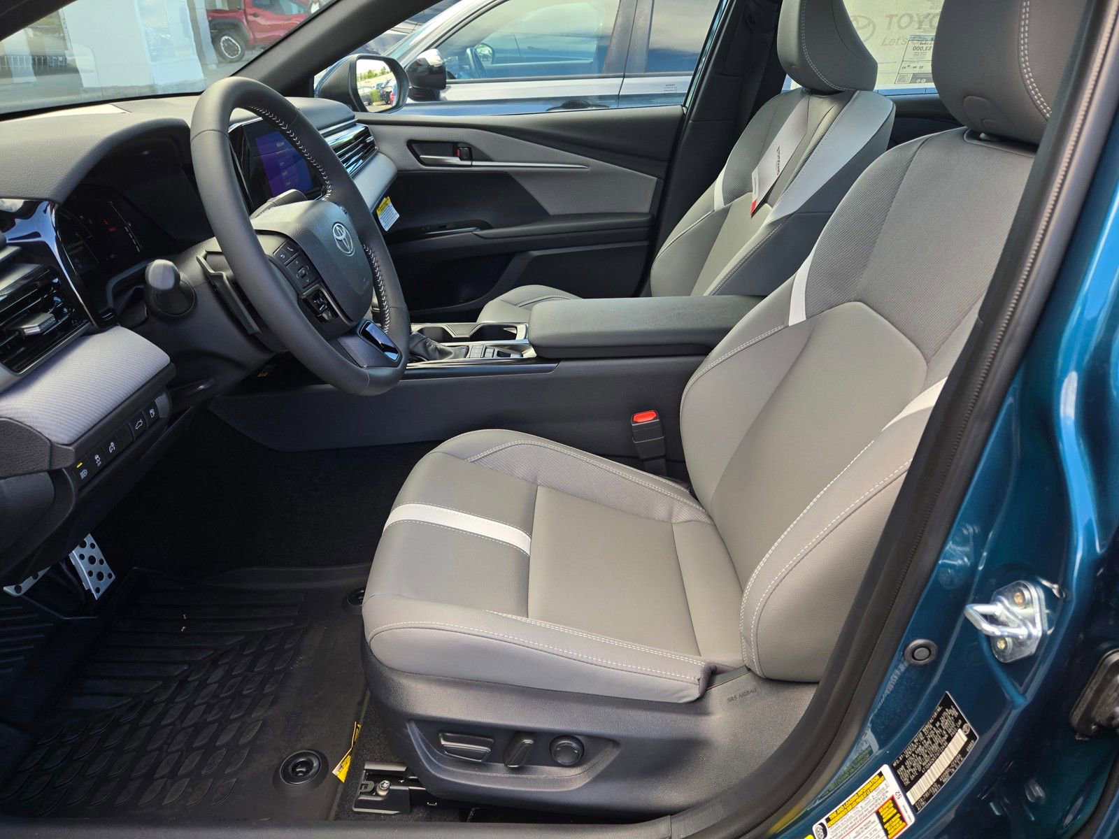 Certified 2026 Toyota Camry SE w/ Convenience Package FWD image 15