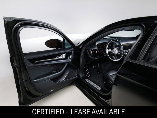 Used 2025 Porsche Panamera 4S image 27
