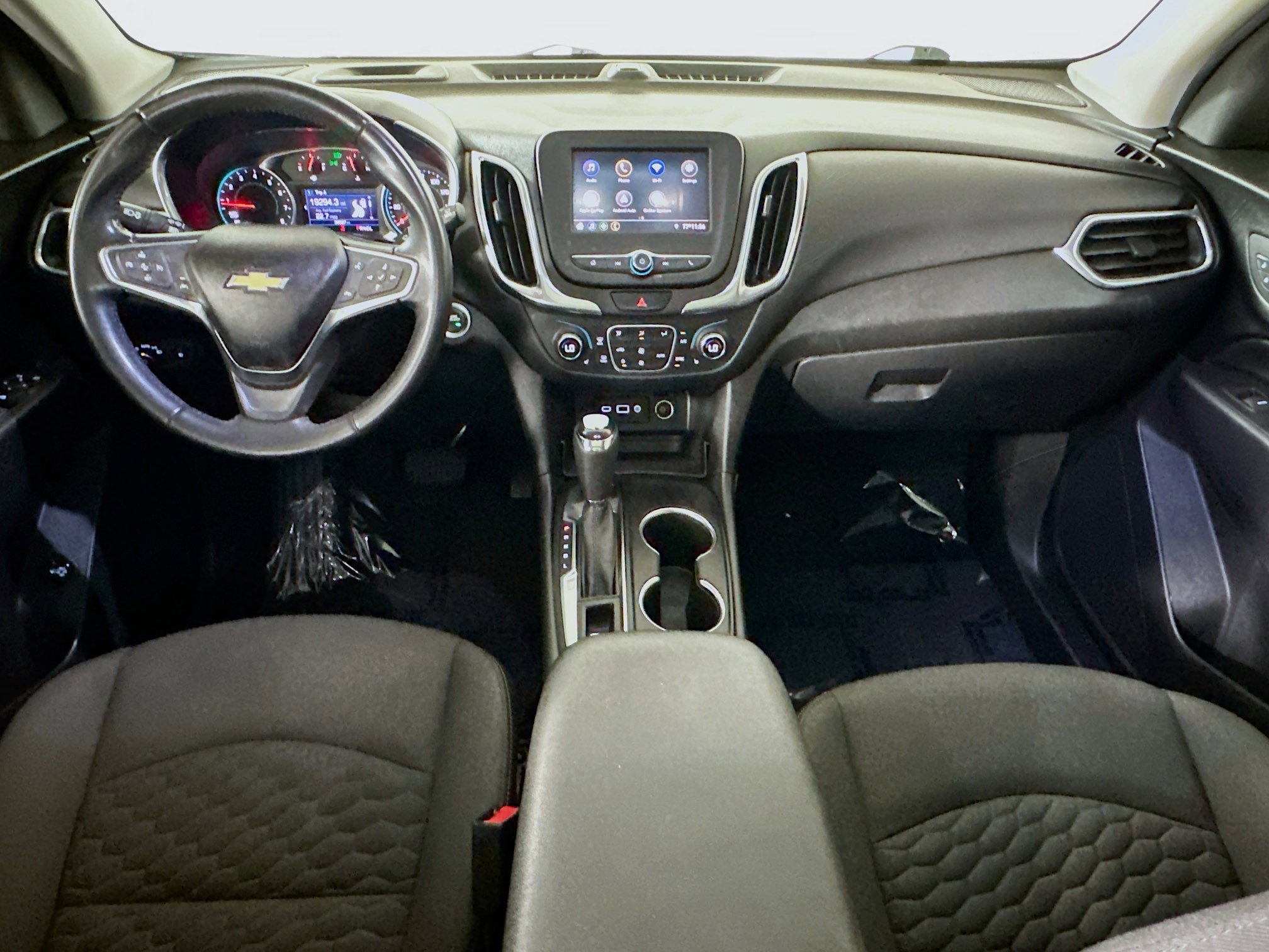 Used 2020 Chevrolet Equinox LT FWD image 27