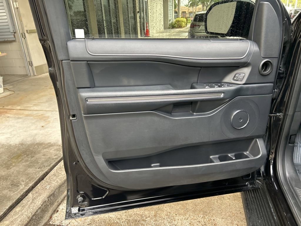 Used 2024 Ford Expedition Max XLT AWD/4WD image 46