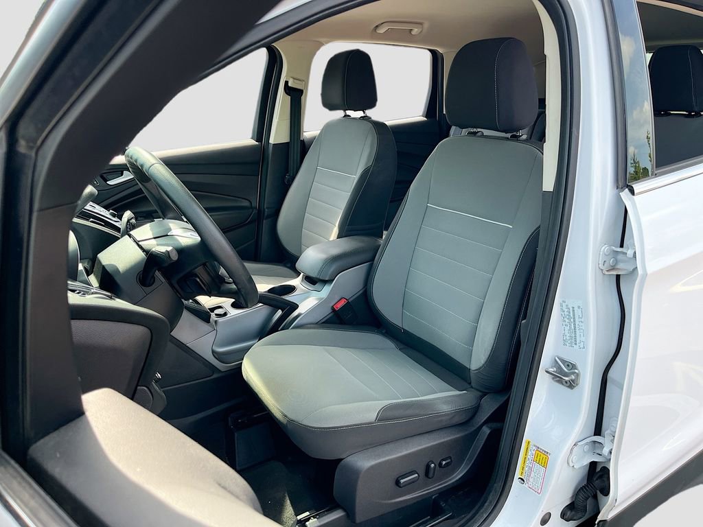 Used 2015 Ford Escape SE FWD image 19