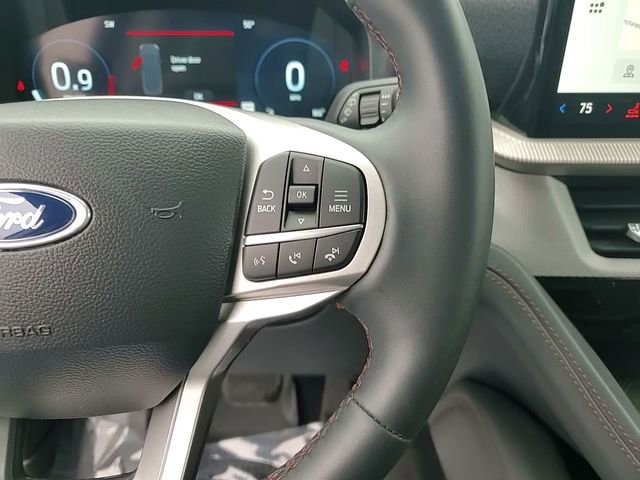 Used 2025 Ford Explorer Active image 19