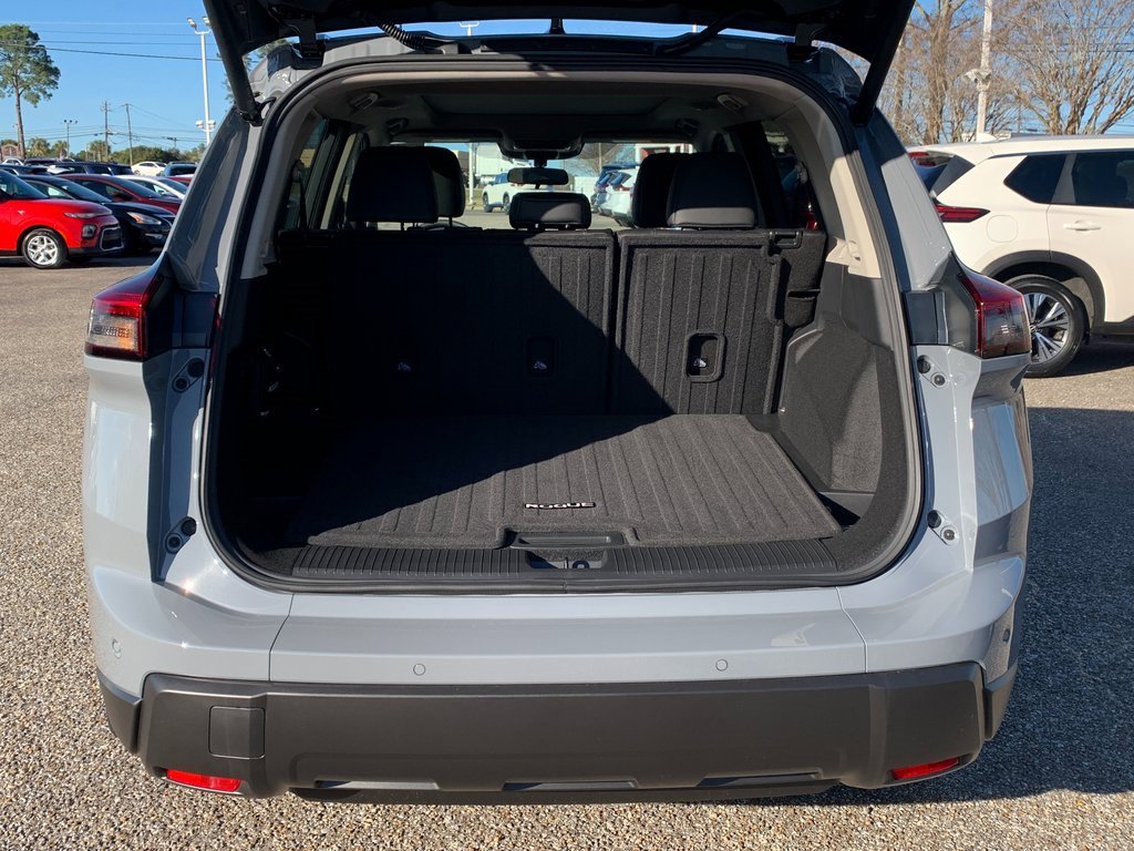 New 2026 Nissan Rogue SV image 5