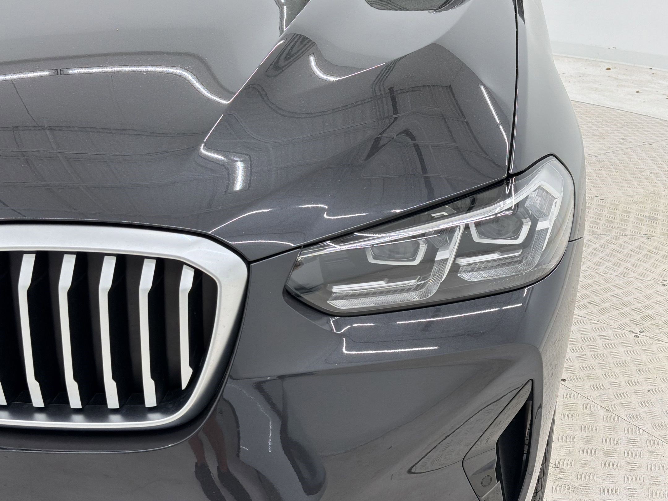 Certified 2024 BMW X3 xDrive30i w/ Convenience Package image 11