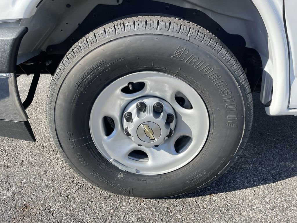 New 2025 Chevrolet Express 3500 w/ Power Convenience Package image 5