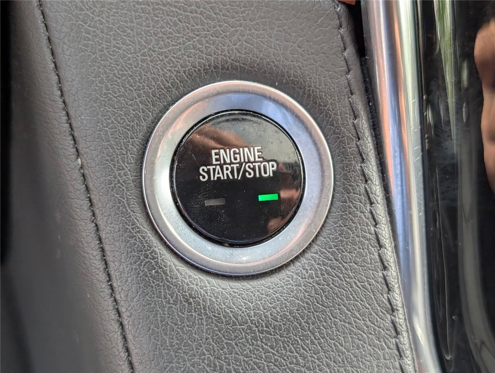 Used 2016 Cadillac Escalade ESV Premium AWD/4WD image 30