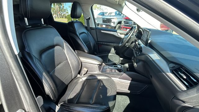 Certified 2022 Ford Escape SEL w/ Technology Package FWD image 11