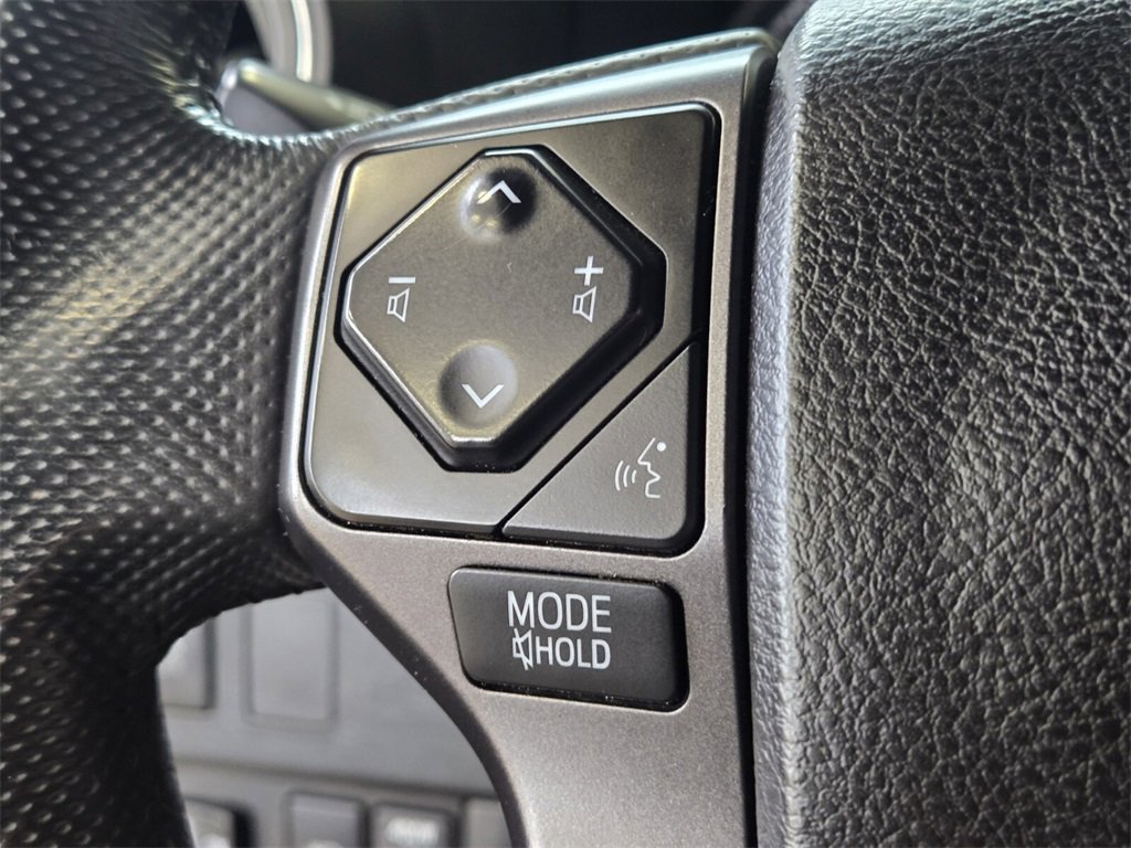 Used 2022 Toyota Tacoma TRD Sport w/ Technology Package image 33