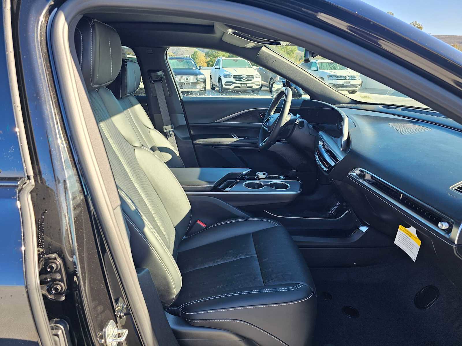 New 2026 Cadillac Lyriq Sport image 10