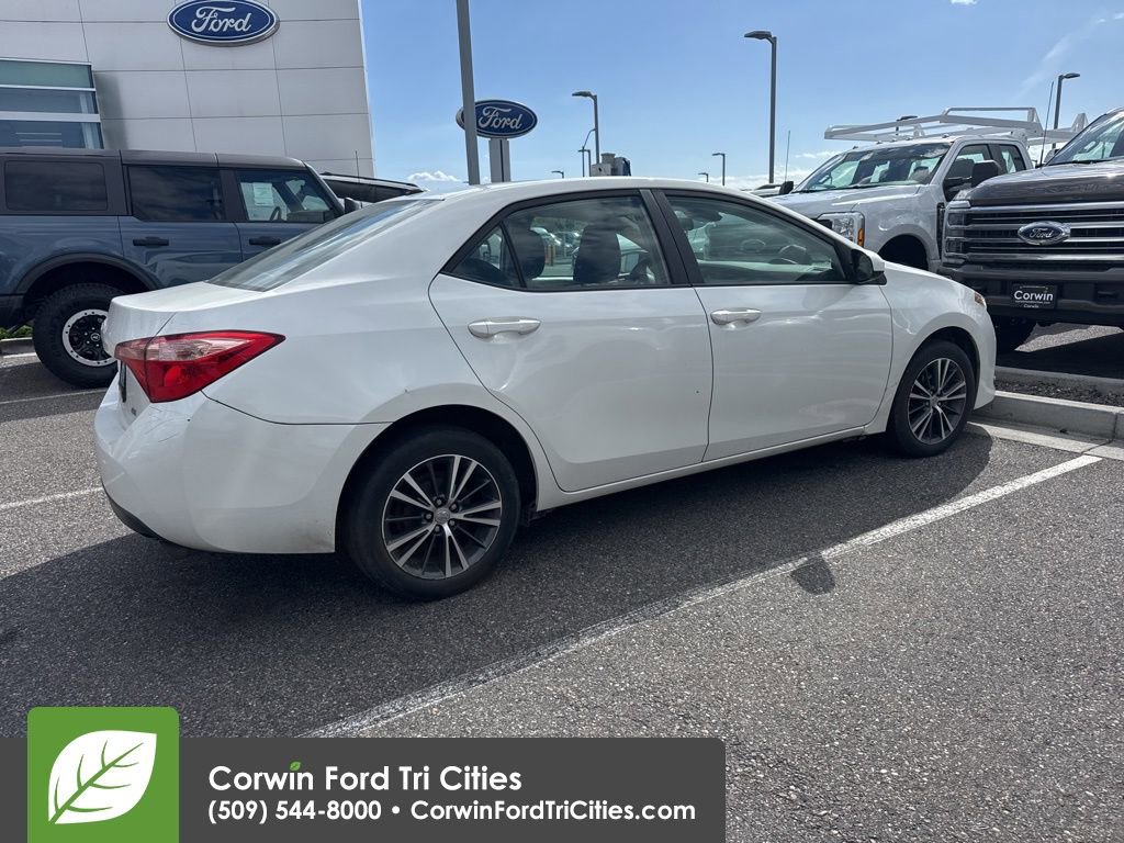 Used 2018 Toyota Corolla LE w/ LE Premium Package FWD image 5