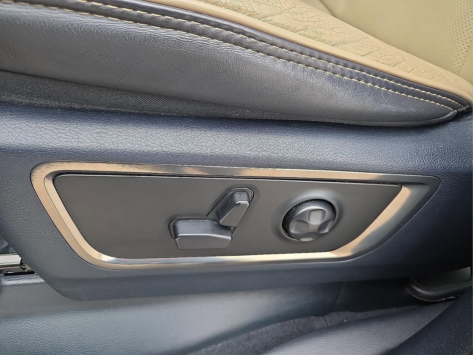 Used 2020 RAM 1500 Limited w/ Advanced Safety Group image 14