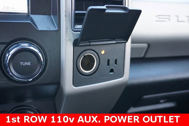 Certified 2020 Ford F350 Lariat w/ Lariat Ultimate Package image 28