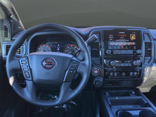 Used 2024 Nissan Titan PRO-4X w/ Pro-4x Convenience Package AWD/4WD image 5