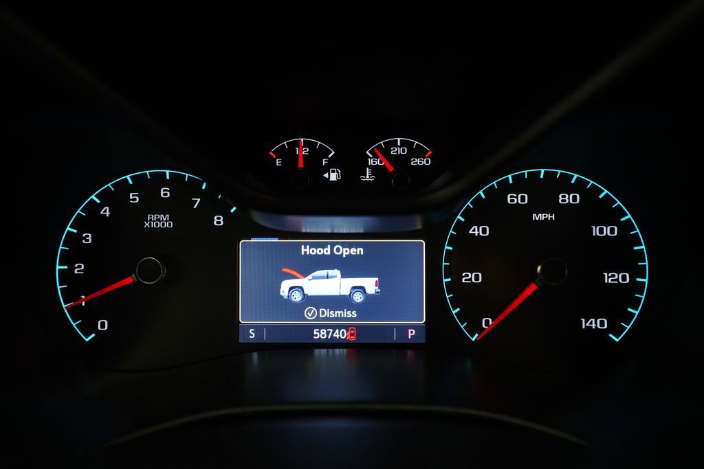 Used 2020 Chevrolet Colorado Z71 AWD/4WD image 2
