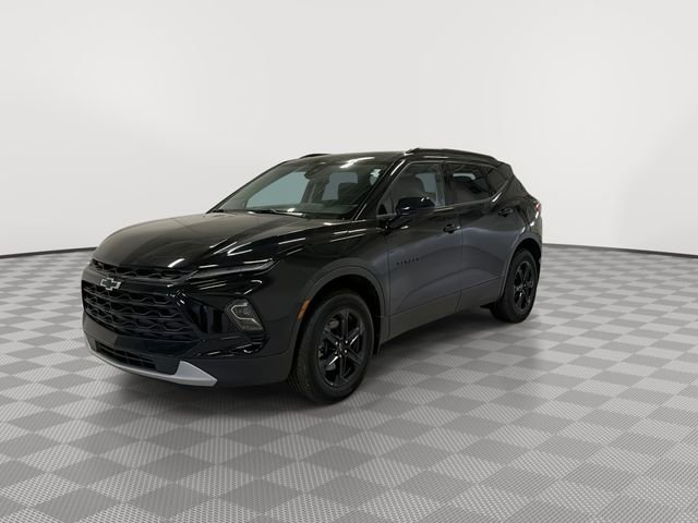 New 2025 Chevrolet Blazer LT w/ Midnight/Sport Edition FWD image 5