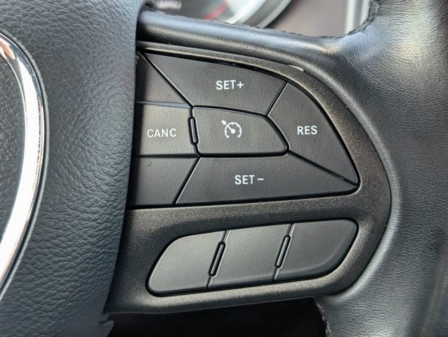 Used 2022 Dodge Charger SXT RWD image 21