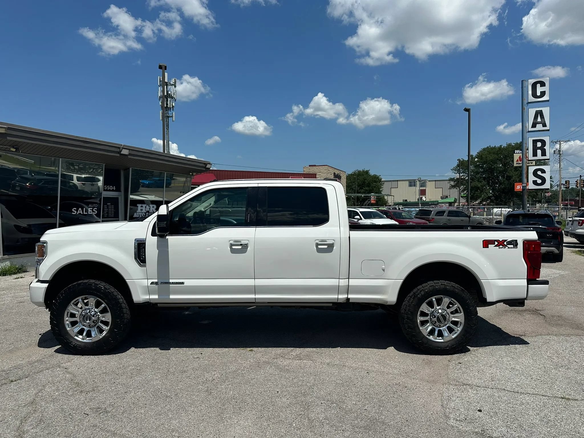 Used 2020 Ford F250 Limited w/ FX4 Off-Road Package AWD/4WD image 2