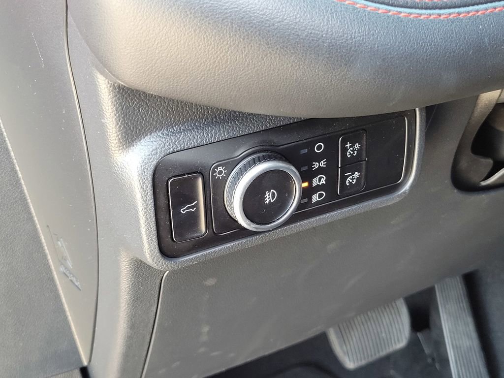 Used 2025 Ford Explorer ST-Line image 17