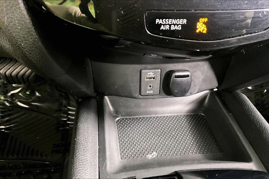 Used 2017 Nissan Rogue S w/ Appearance Package image 32