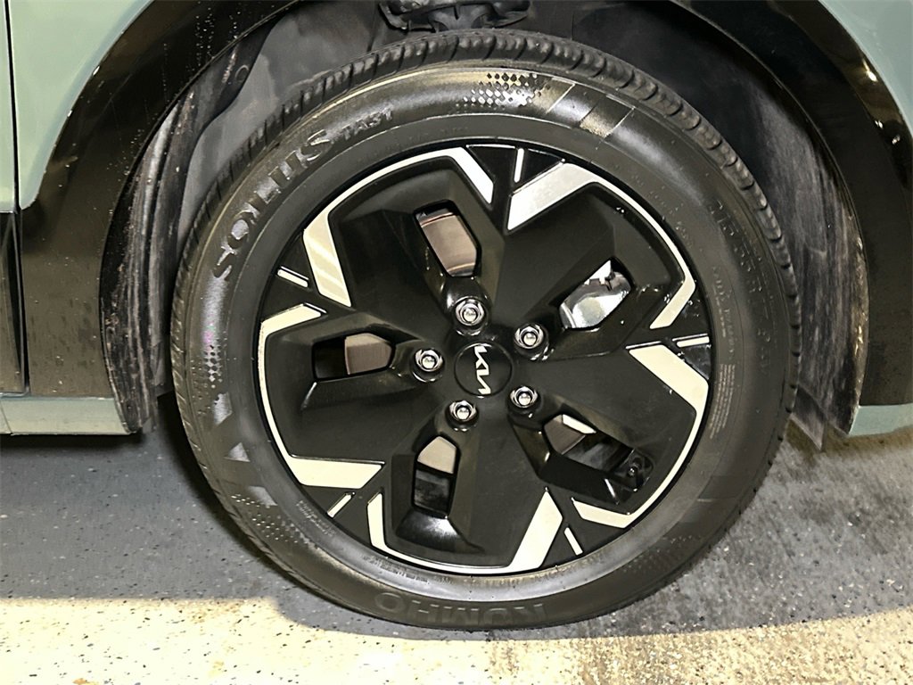 Certified 2023 Kia Niro Wind w/ Wind Preserve Package image 8