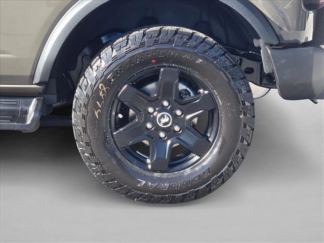 New 2025 Ford Bronco Outer Banks image 9