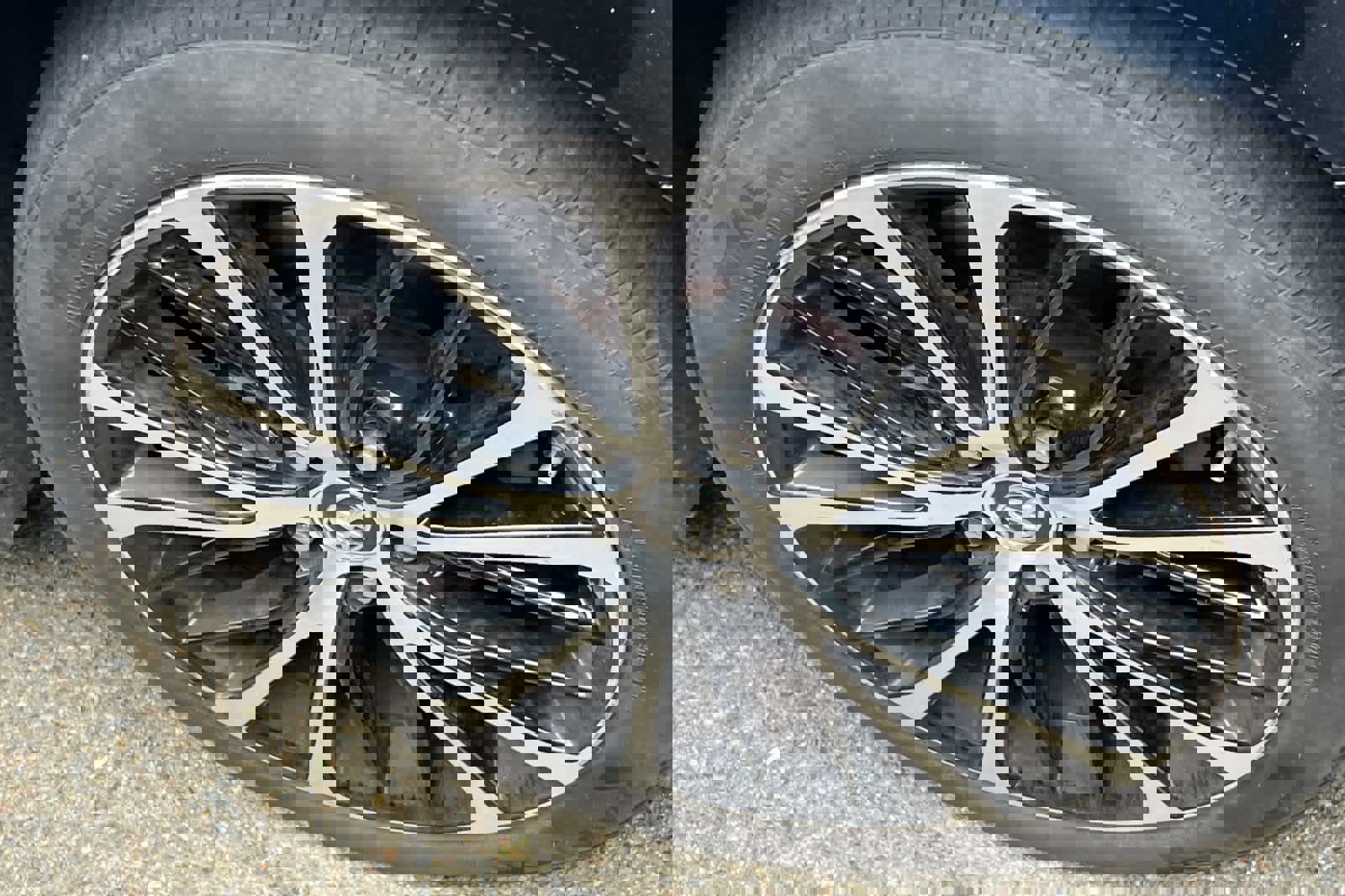 Certified 2018 Toyota Camry SE w/ Moonroof Package image 15