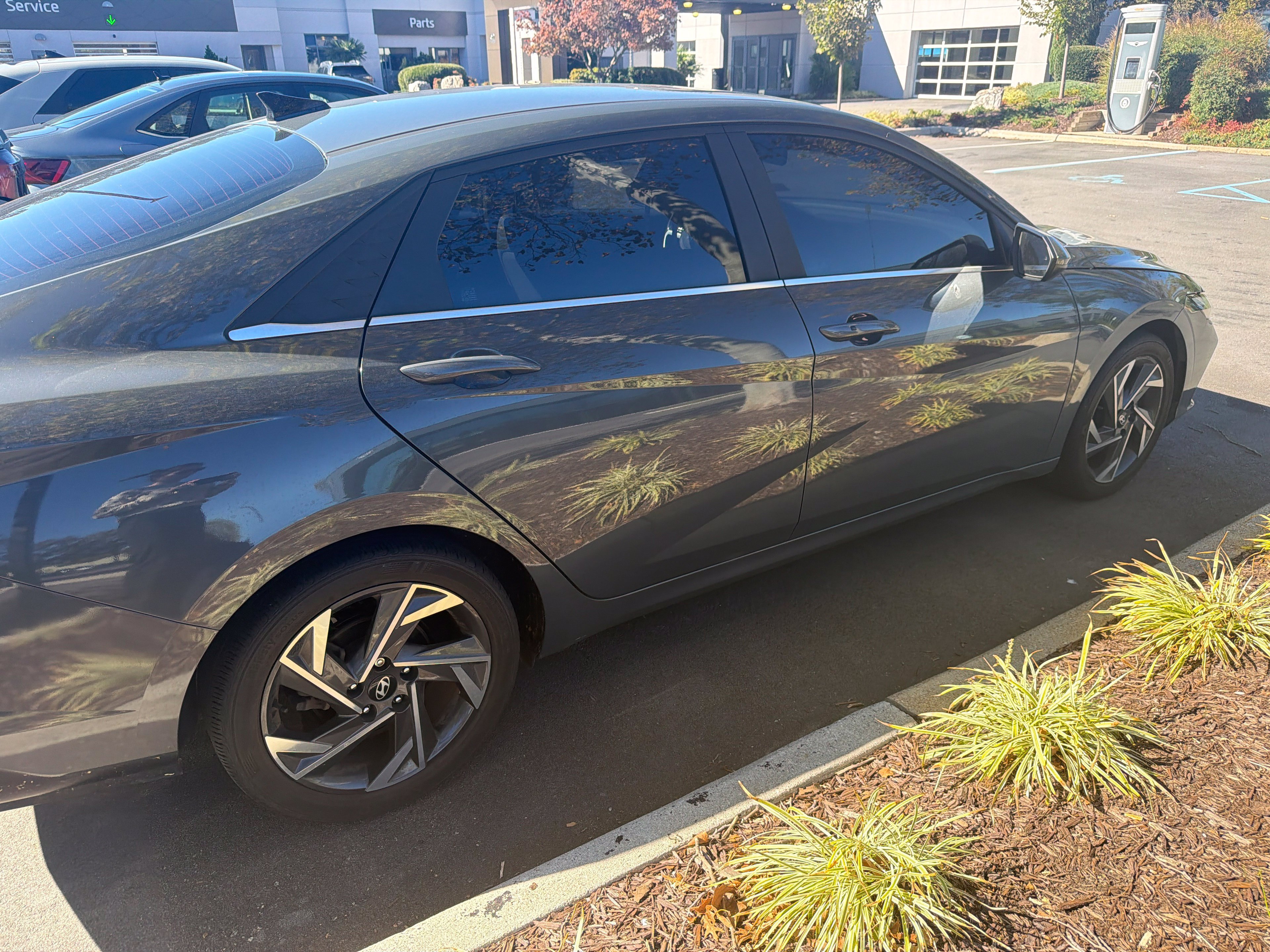 Used 2024 Hyundai Elantra SEL w/ Convenience Package FWD image 8